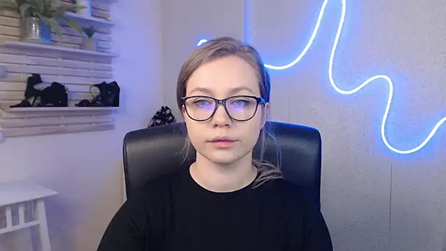 holly xglam online show from 03-07-25, 12:58