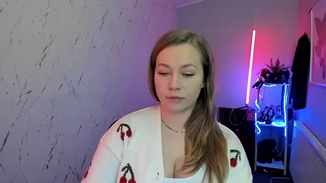 holly xglam online show from 01-14-26, 08:14