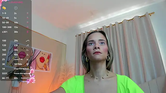 SkiinnyAna online show from 02-20-25, 05:51