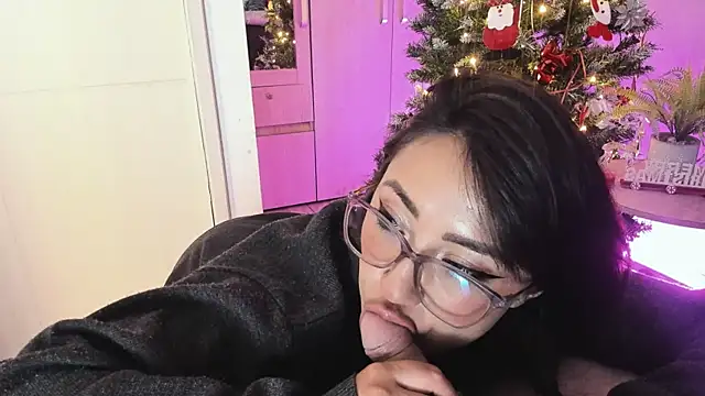 Snapshot of Hot_Couple666 chatting on 01-10-25, 04:01 Hot Couple666 online show from 01-10-25, 04:01