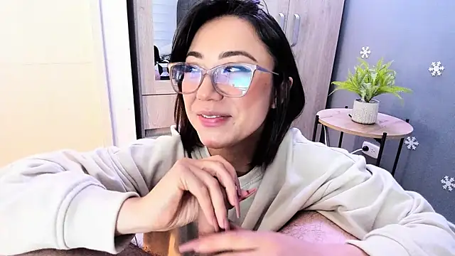 Snapshot of Hot_Couple666 chatting on 03-11-25, 03:34 Hot Couple666 online show from 03-11-25, 03:34