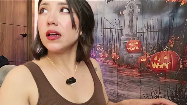 Snapshot of Hot_Couple666 chatting on 10-23-25, 06:06 Hot Couple666 online show from 10-23-25, 06:06