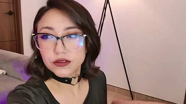 Snapshot of Hot_Couple666 chatting on 11-19-25, 05:35 Hot Couple666 online show from 11-19-25, 05:35