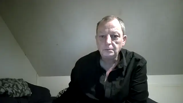 Snapshot of chubbybear2cum chatting on 12-14-25, 07:58 chubbybear2cum online show from 12-14-25, 07:58