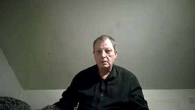 Snapshot of chubbybear2cum chatting on 02-18-26, 01:45 chubbybear2cum online show from 02-18-26, 01:45