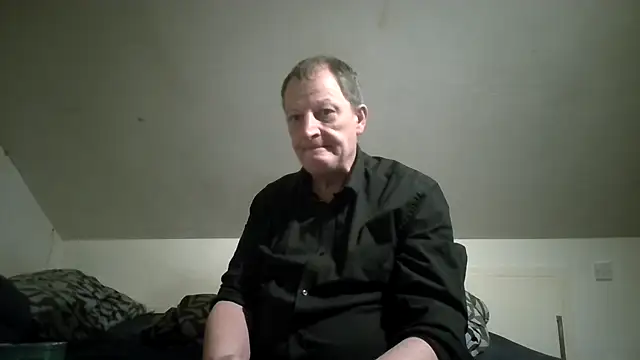 Snapshot of chubbybear2cum chatting on 02-19-26, 05:36 chubbybear2cum online show from 02-19-26, 05:36