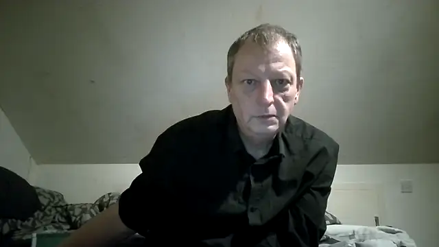 Snapshot of chubbybear2cum chatting on 02-20-26, 03:47 chubbybear2cum online show from 02-20-26, 03:47