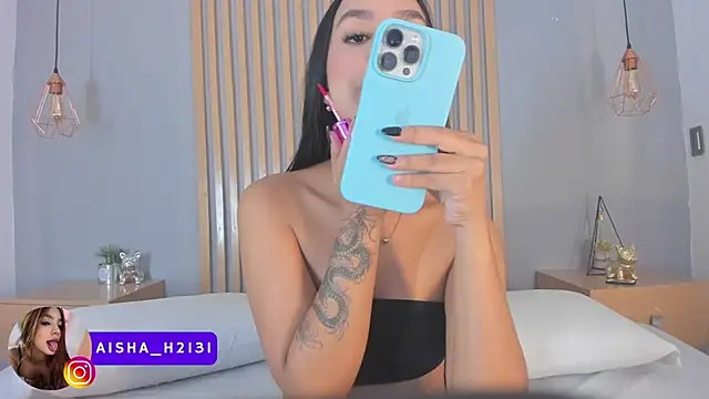 aisha h  online show from 10-06-25, 08:28