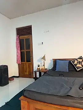 Cinderella-98 online show from 03-11-26, 05:57