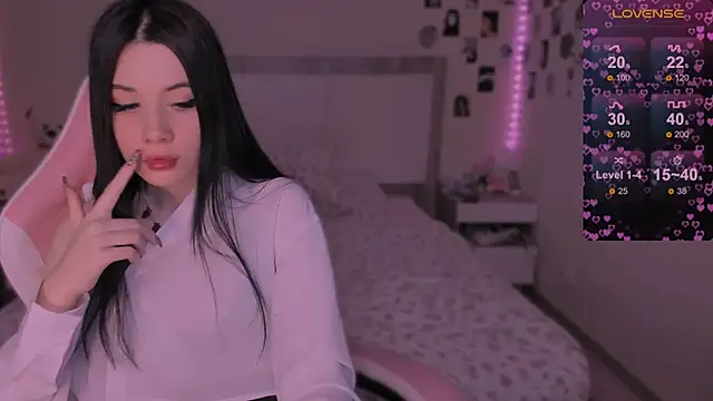 CoddleWeeper  online show from 12-30-24, 07:26