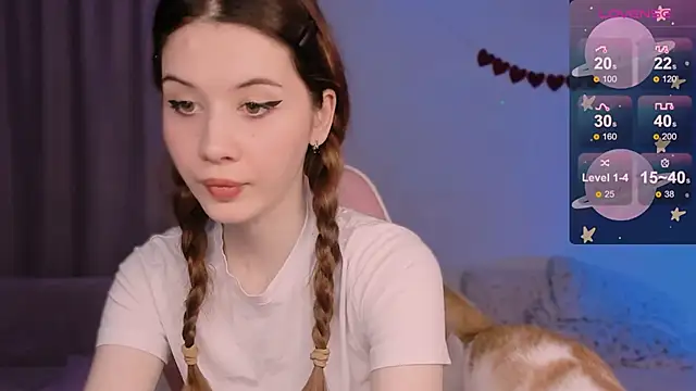 CoddleWeeper  online show from 11-13-25, 01:37