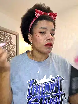 Snapshot of Selket11 chatting on 01-07-25, 11:05 Selket11 online show from 01-07-25, 11:05