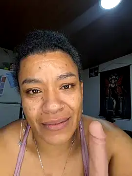 Snapshot of Selket11 chatting on 01-08-25, 12:38 Selket11 online show from 01-08-25, 12:38