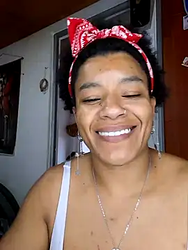 Snapshot of Selket11 chatting on 01-14-25, 08:15 Selket11 online show from 01-14-25, 08:15