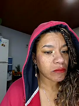 Snapshot of Selket11 chatting on 02-08-25, 10:29 Selket11 online show from 02-08-25, 10:29