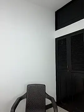 Snapshot of Selket11 chatting on 02-13-25, 10:44 Selket11 online show from 02-13-25, 10:44