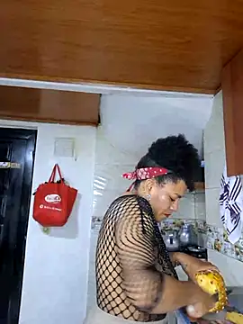 Snapshot of Selket11 chatting on 02-23-25, 12:05 Selket11 online show from 02-23-25, 12:05