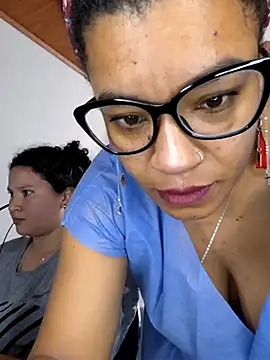 Snapshot of Selket11 chatting on 03-09-25, 02:32 Selket11 online show from 03-09-25, 02:32