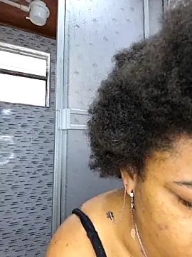 Snapshot of Selket11 chatting on 03-12-25, 01:40 Selket11 online show from 03-12-25, 01:40