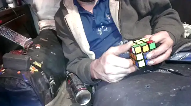 robeaulieu02 online show from 01-05-25, 05:09