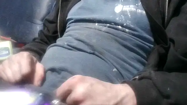 robeaulieu02 online show from 01-28-25, 01:05