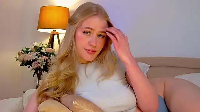 JuliaJaee online show from 01-21-25, 11:13