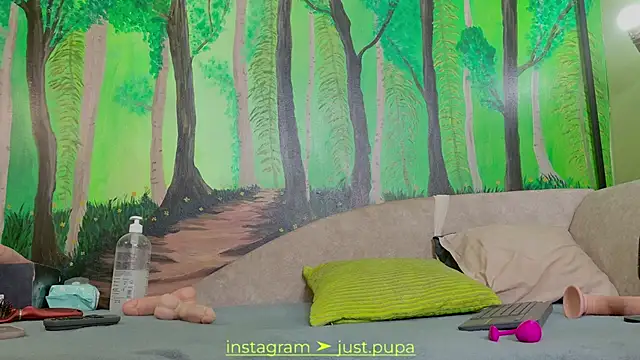 Snapshot of Pinkypupa-Love chatting on 02-12-25, 07:35 Pinkypupa-Love online show from 02-12-25, 07:35