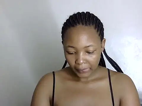 Snapshot of Q_amor2 chatting on 12-13-24, 09:20 Q amor2 online show from 12-13-24, 09:20