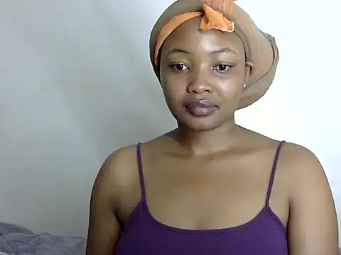 Snapshot of Q_amor2 chatting on 01-06-25, 07:13 Q amor2 online show from 01-06-25, 07:13