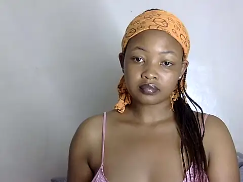 Snapshot of Q_amor2 chatting on 02-09-25, 10:11 Q amor2 online show from 02-09-25, 10:11