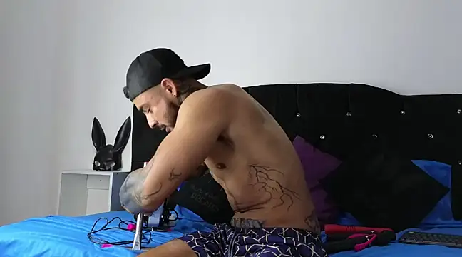 john cartter1 online show from 02-12-25, 11:18