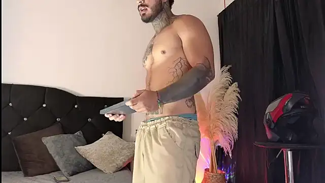 john cartter1 online show from 11-04-25, 11:09