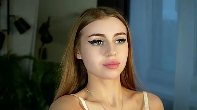 Sandy-the-Squirrel online show from 12-05-24, 05:04