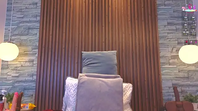 Snapshot of alannavidal chatting on 07-17-26, 03:35 alannavidal online show from 07-17-26, 03:35