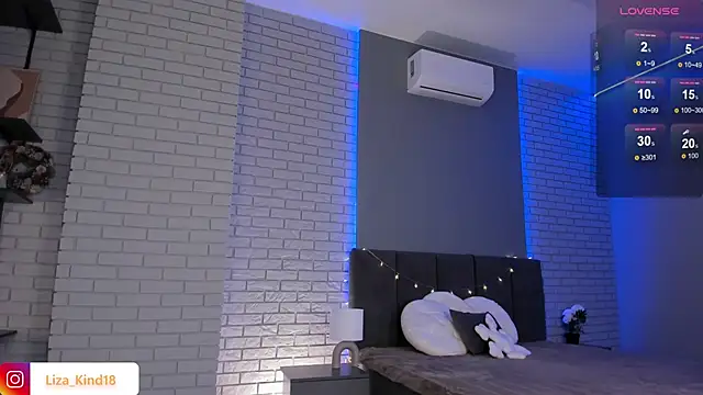 juicy-pussy online show from 03-04-25, 12:33