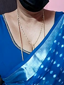 ananya956 online show from 12-21-25, 03:52