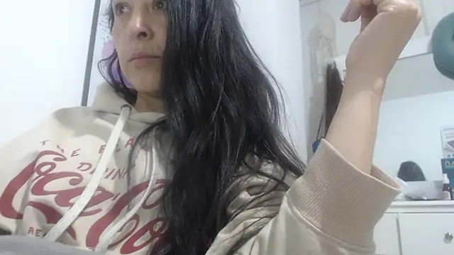 Snapshot of naughthyany16 chatting on 10-17-25, 09:12 naughthyany16 online show from 10-17-25, 09:12