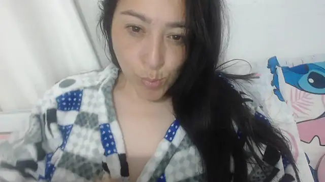 Snapshot of naughthyany16 chatting on 10-19-25, 04:24 naughthyany16 online show from 10-19-25, 04:24