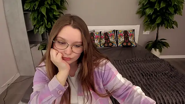 MagicPeachh  online show from 11-12-25, 01:33