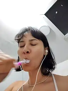 Snapshot of Ramona_Flower chatting on 12-09-24, 08:11 Ramona Flower online show from 12-09-24, 08:11