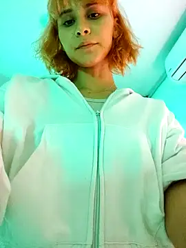 Snapshot of Ramona_Flower chatting on 01-06-25, 04:04 Ramona Flower online show from 01-06-25, 04:04