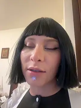 Snapshot of Ramona_Flower chatting on 10-05-25, 02:10 Ramona Flower online show from 10-05-25, 02:10