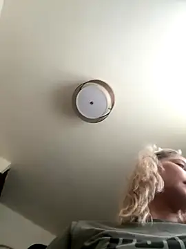 Snapshot of Ramona_Flower chatting on 10-16-25, 07:04 Ramona Flower online show from 10-16-25, 07:04