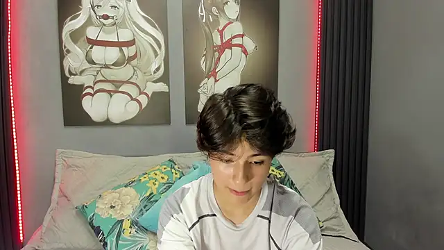 Snapshot of Bryce_Evans chatting on 11-10-25, 02:49 Bryce Evans online show from 11-10-25, 02:49