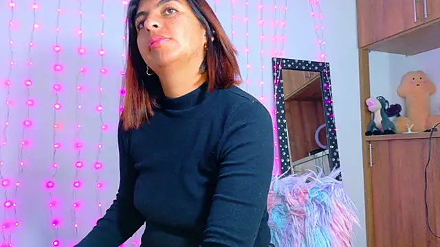 Snapshot of im_anna_ chatting on 01-10-26, 10:03 im anna online show from 01-10-26, 10:03