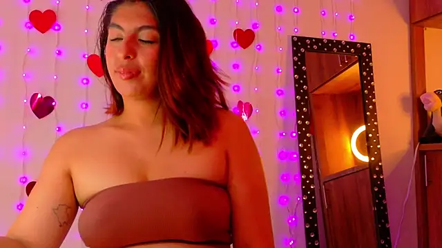 Snapshot of im_anna_ chatting on 02-16-26, 08:27 im anna online show from 02-16-26, 08:27