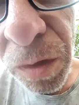 Snapshot of felice66 chatting on 09-08-25, 04:17 felice66 online show from 09-08-25, 04:17