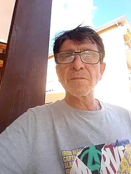 Snapshot of felice66 chatting on 09-15-25, 02:28 felice66 online show from 09-15-25, 02:28