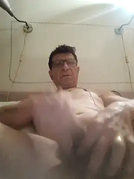 Snapshot of felice66 chatting on 10-23-25, 03:39 felice66 online show from 10-23-25, 03:39