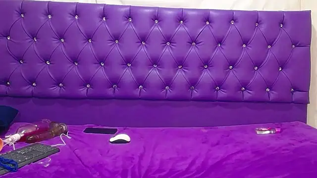 Malory Cortez online show from 01-15-25, 05:40